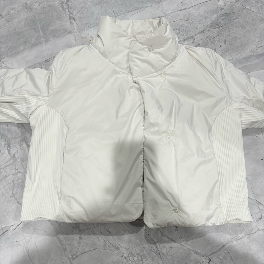 Lululemon White Puffer Jacket Ribbed Waist Size 12